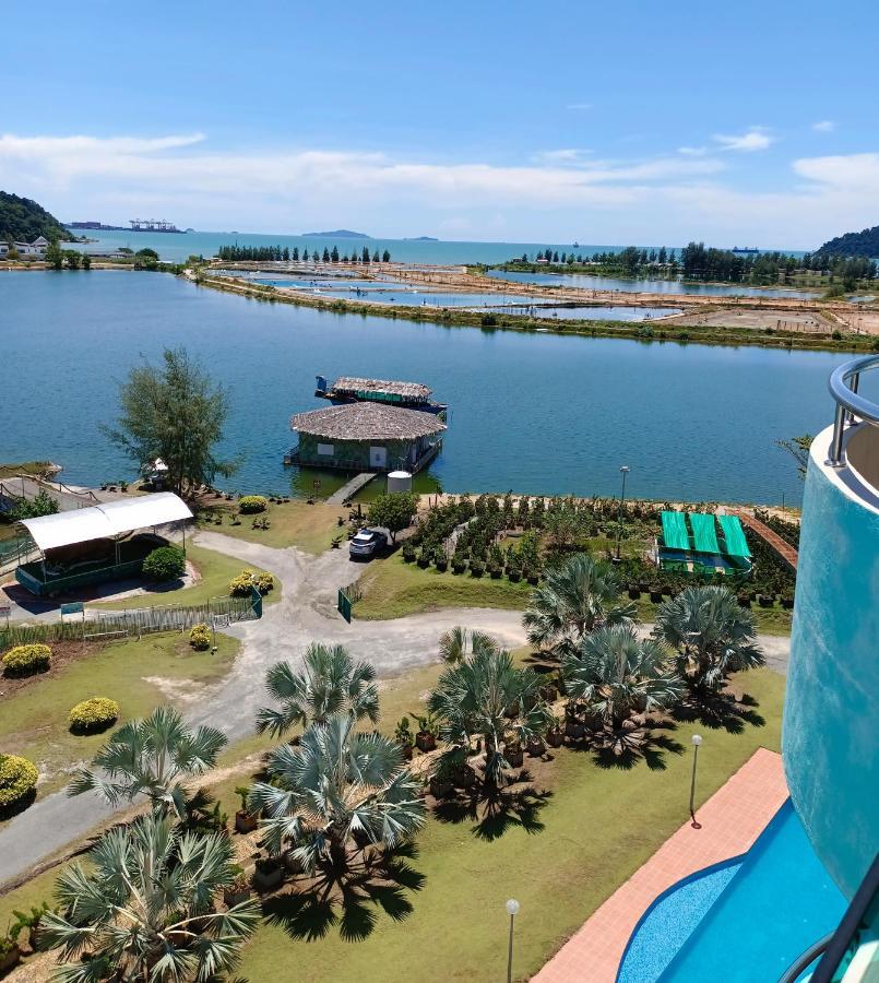 Glossy Marina Homestays 卢穆特 外观 照片